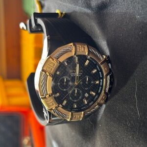 Invicta 25687 Bolt – 52mm Japanese Quartz Chronograph, Gold & Silver Bezel